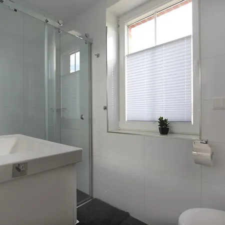 Holiday home Ferienhaus Monblick - Rugen *